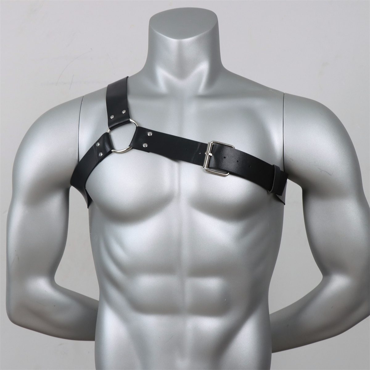สายรัดหนังสไตล์โกธิคสำหรับผู้ช - Leather Work Harness บทวิจารณ์และราคา