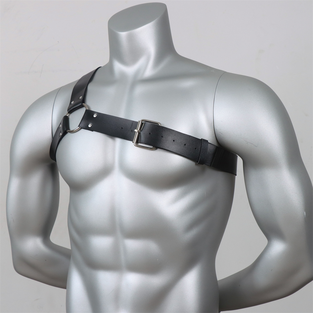 สายรัดหนังสไตล์โกธิคสำหรับผู้ช - Leather Work Harness บทวิจารณ์และราคา