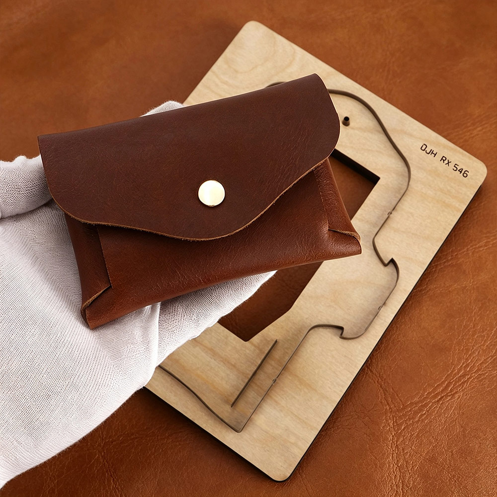 แม่พิมพ์ตัดหนังสำหรับทำกระเป๋า - Leatherwork Projects บทวิจารณ์และราคา