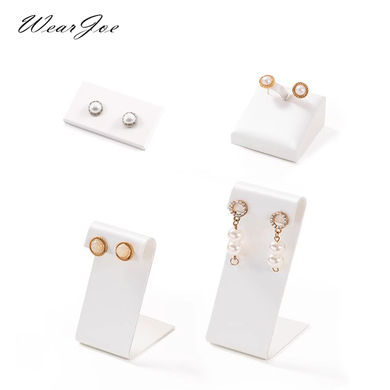 ผู้ถือต่างหูหูStudsเครื่องประด - Leatherwork Rings บทวิจารณ์และราคา